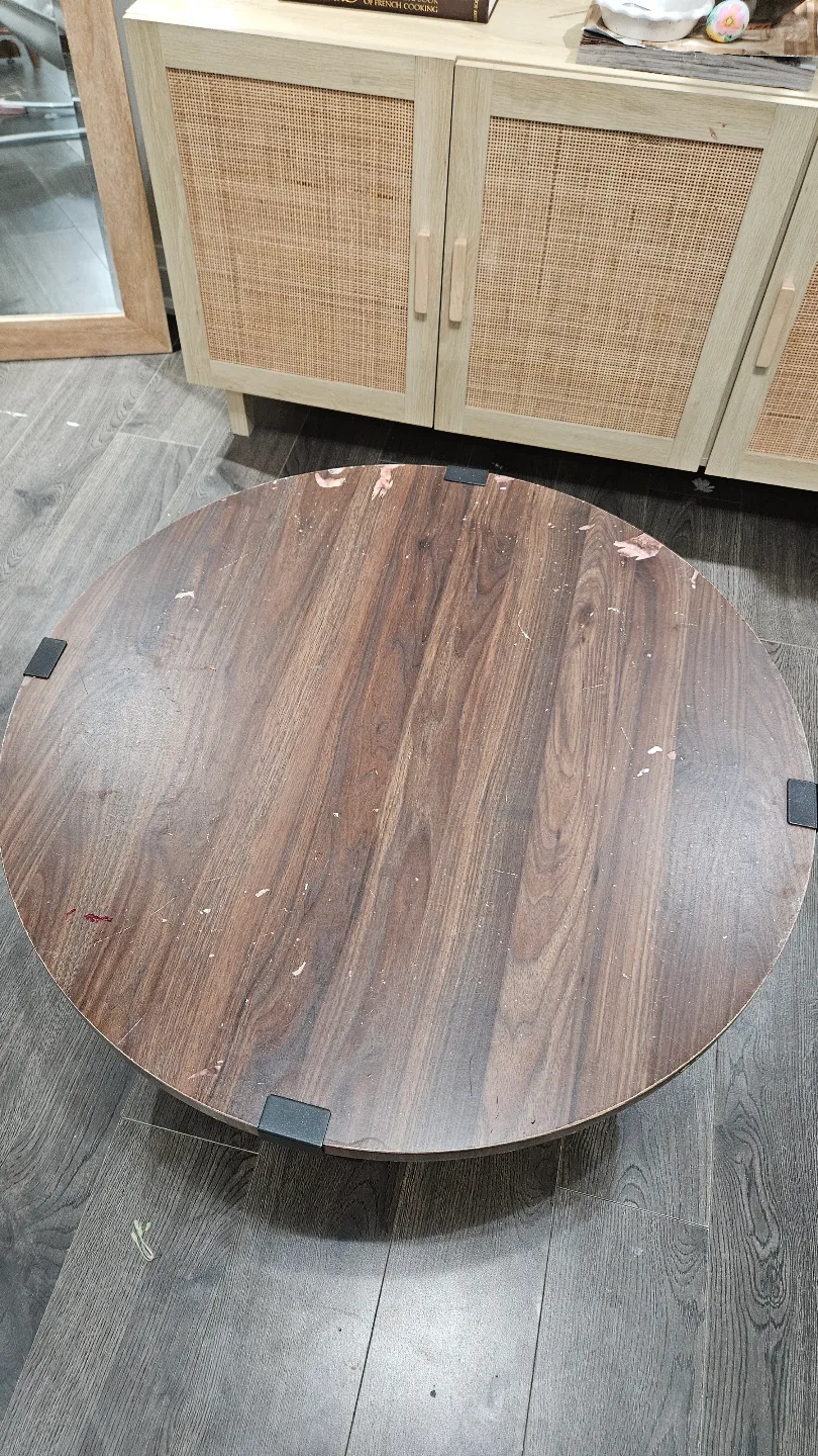 Round Wood Coffee Table with Black Metal Legs image indicator(2)