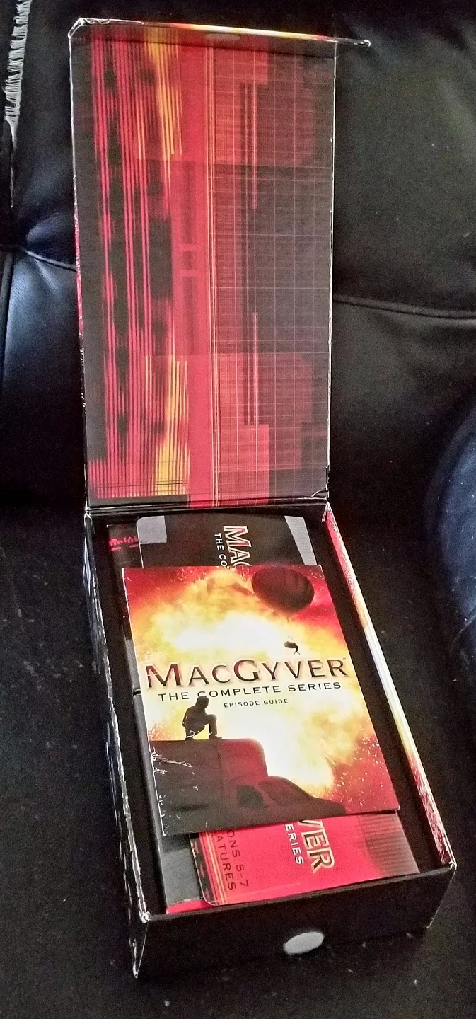 MacGyver: The Complete Series DVD Collection image indicator(2)