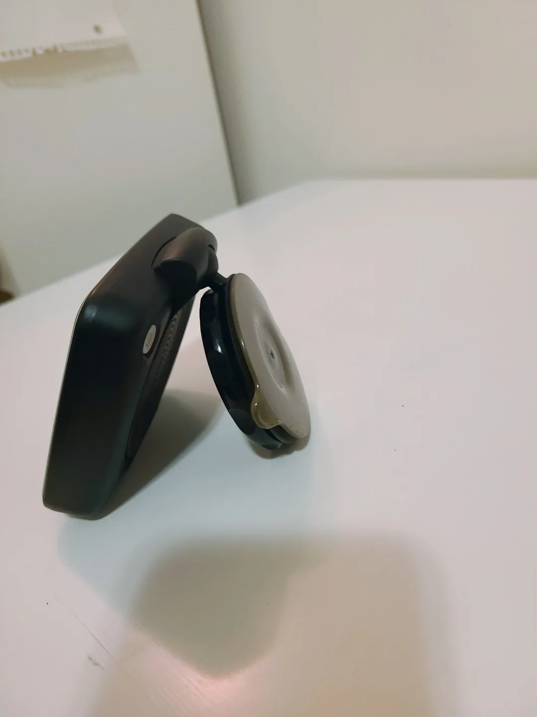 TomTom Black GPS Device image indicator(2)