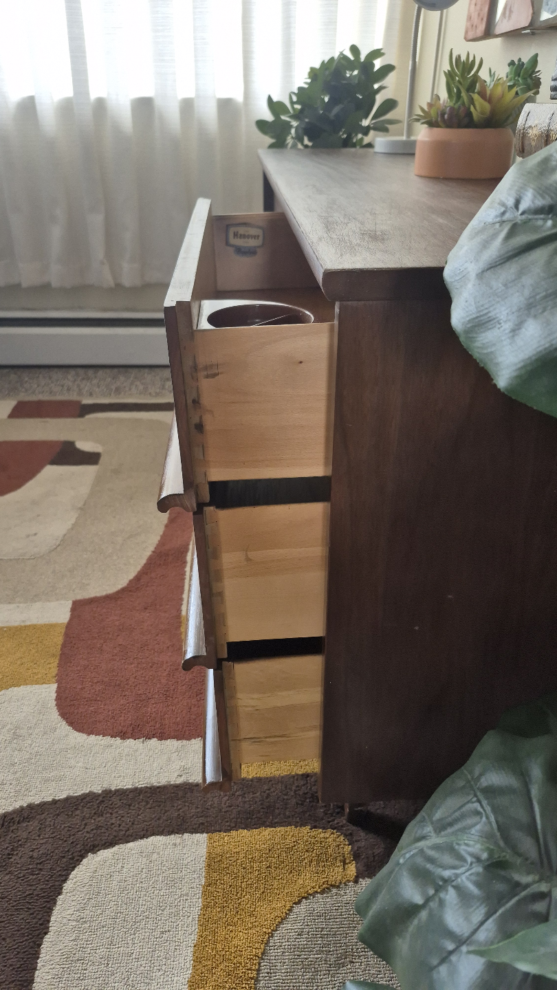 Mid-Century Modern Six-Drawer Dresser - photo 5