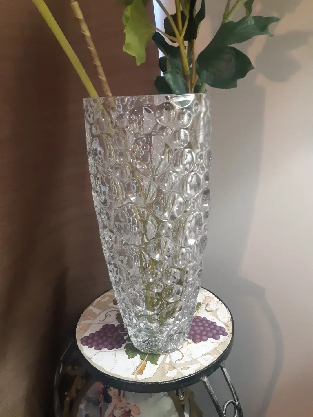 Elegant Glass Vase with Grape Design thumbnail