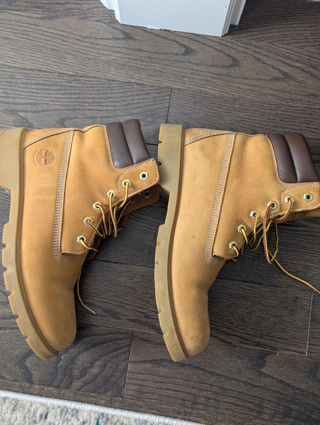 Women's Timberland Boots, Size 9 - photo 2