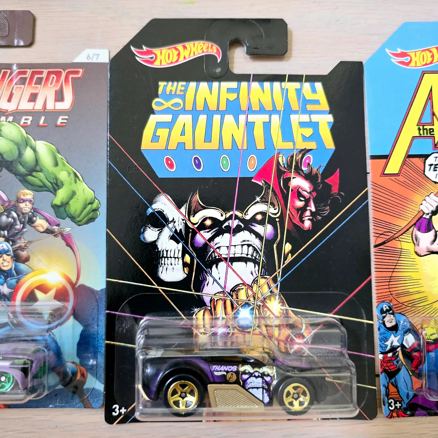 Set of 8 Avengers Hotwheels Brand New image indicator(4)