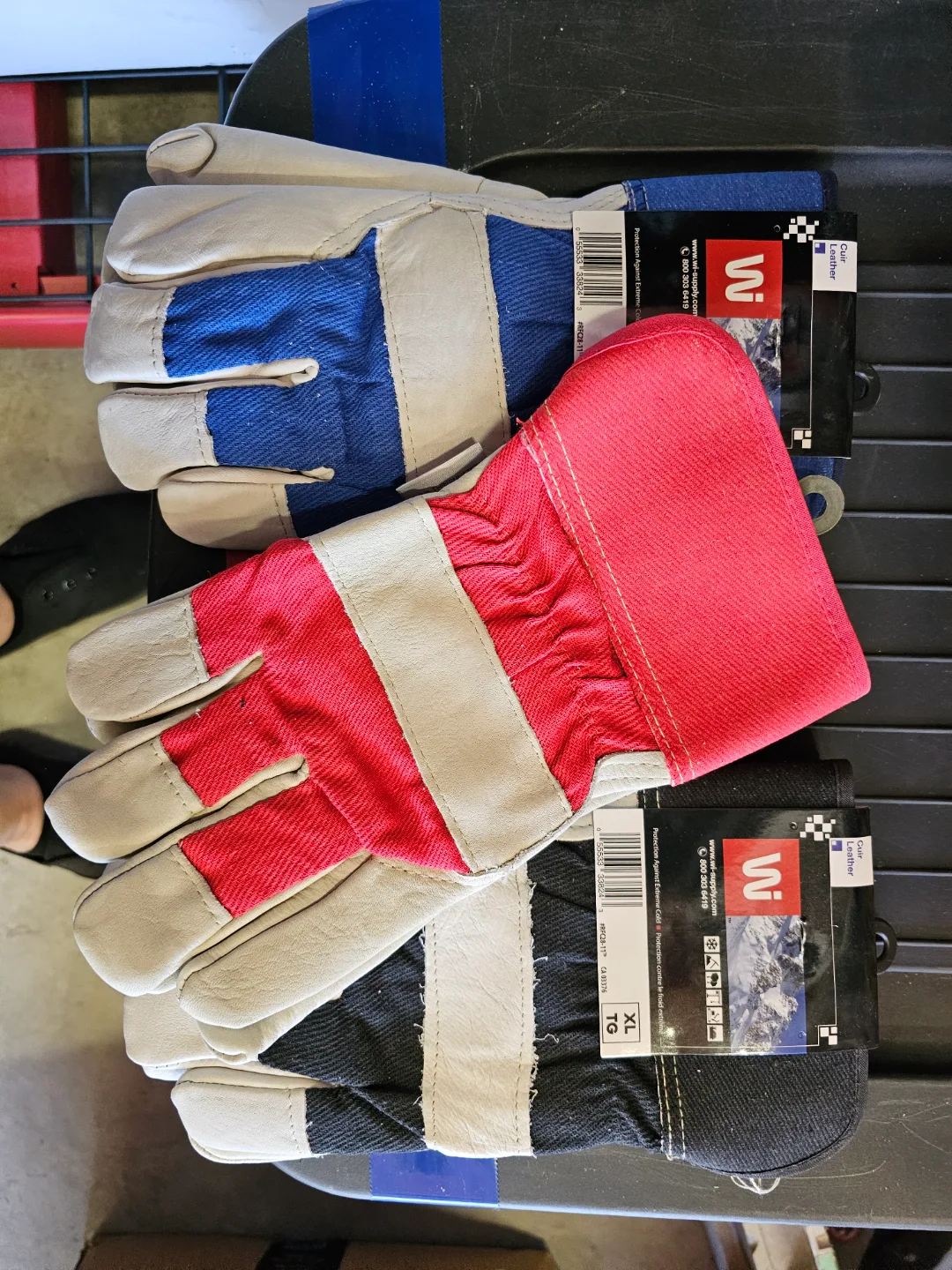 Three pairs of Wi work gloves, size XL image indicator(3)