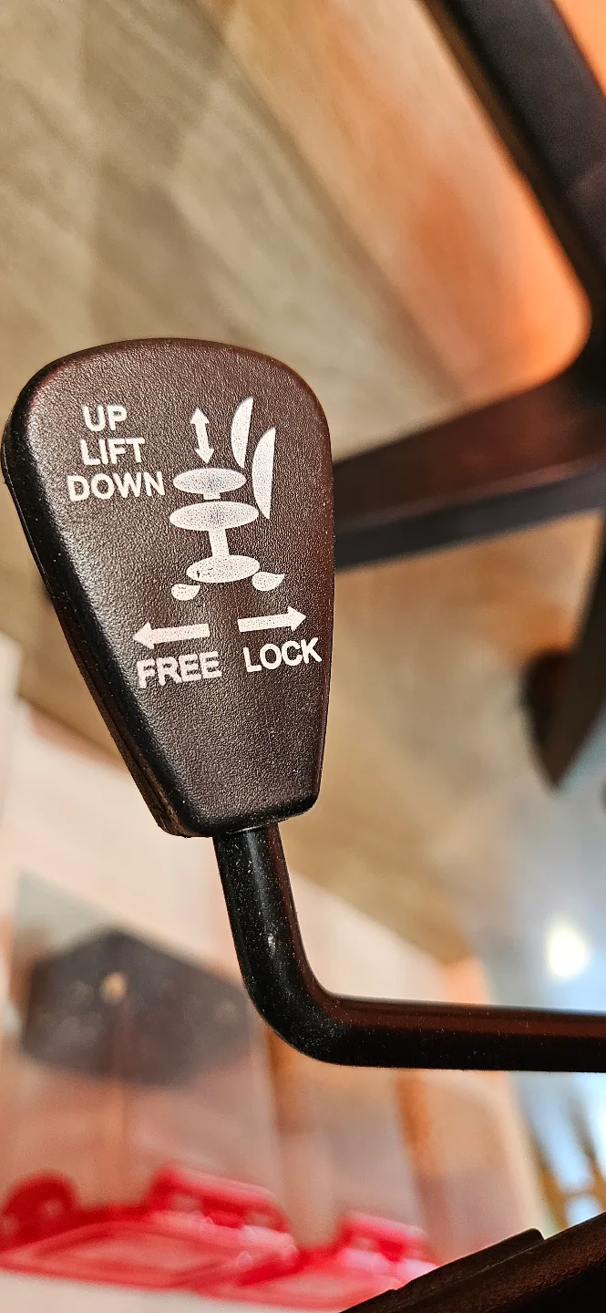 Black Mesh Office Chair image indicator(6)