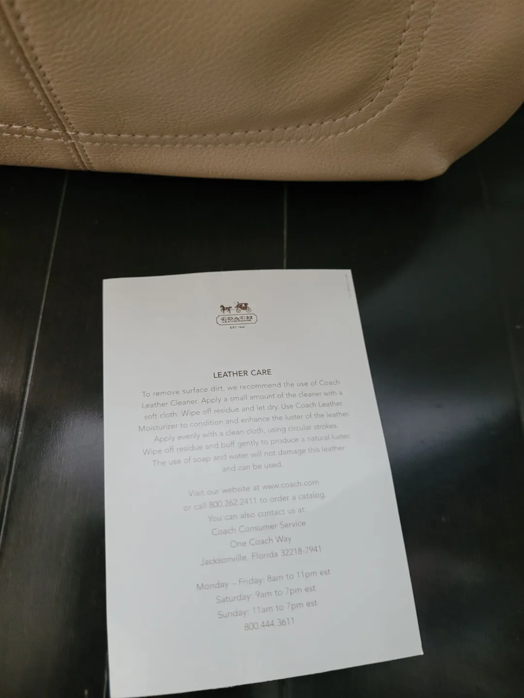 Coach leather Bag - Beige and Off-White image indicator(3)