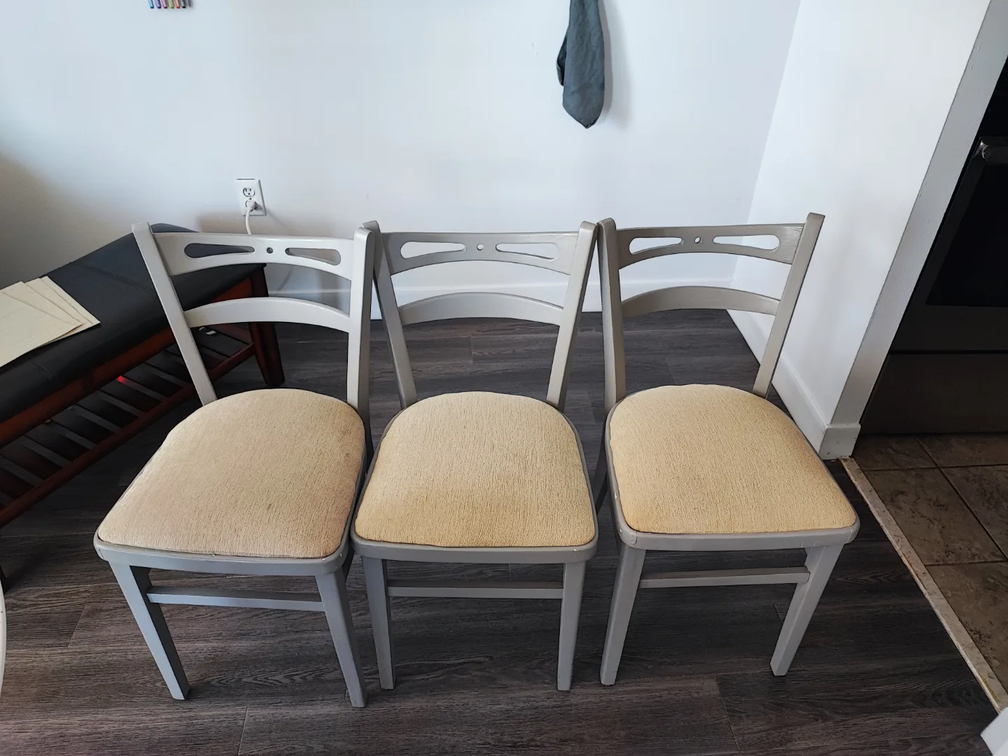 Set of 4 Grey Dining Chairs with Cushioned Seats image indicator(3)