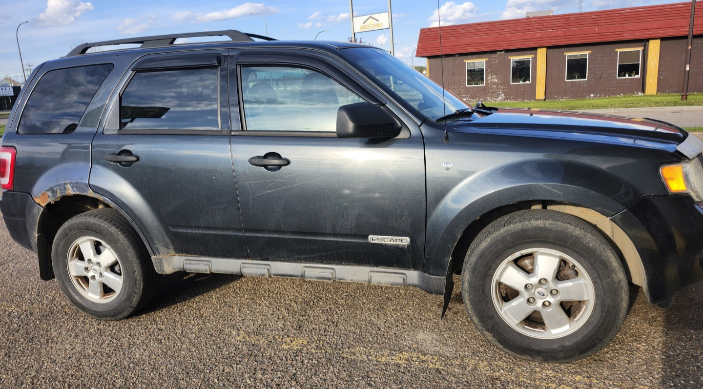 2008 Ford Escape - Used SUV - photo 2