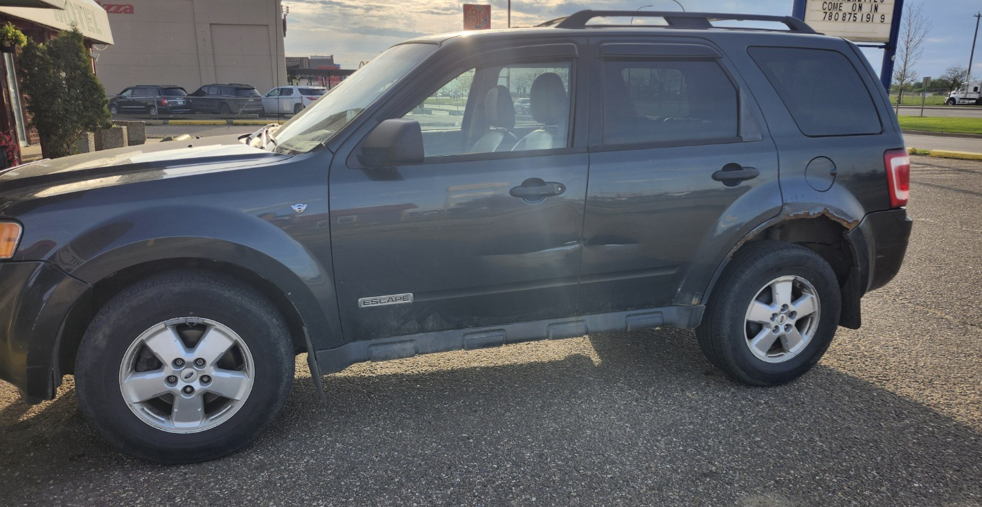 2008 Ford Escape - Used SUV - photo 3