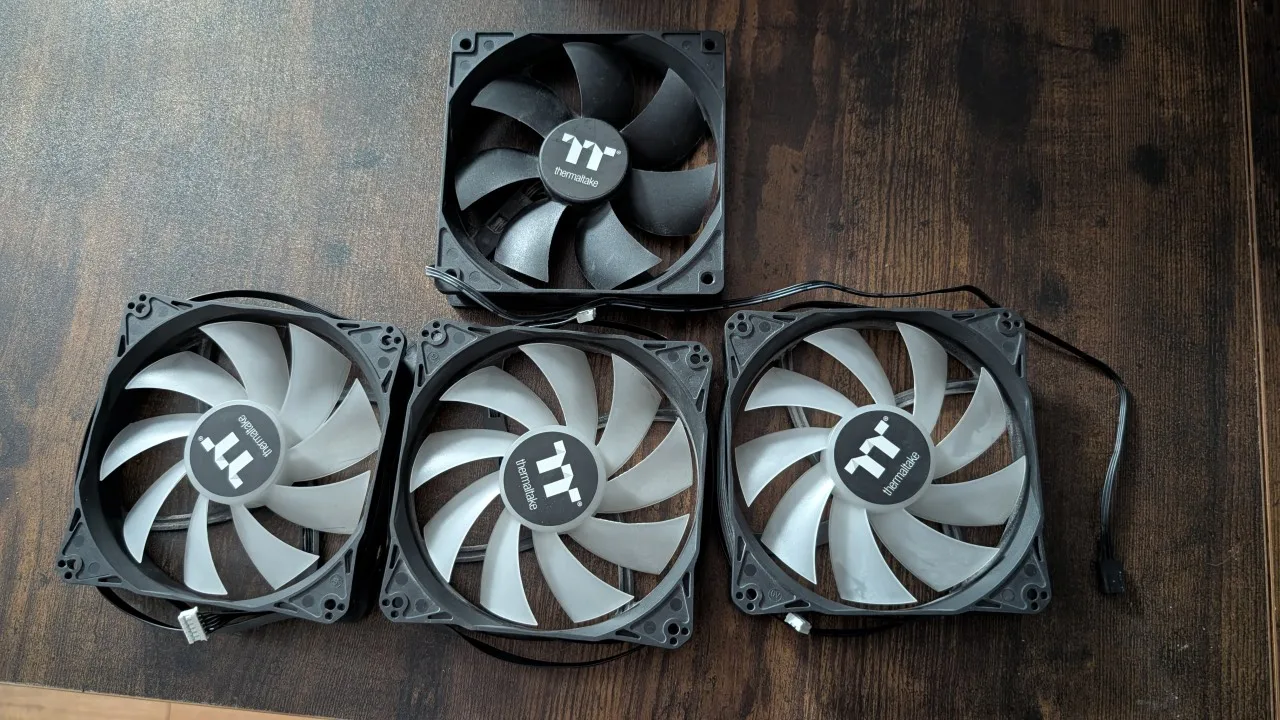 Thermaltake 120mm fans. Lightly used, RGB works. Not PWM. thumbnail