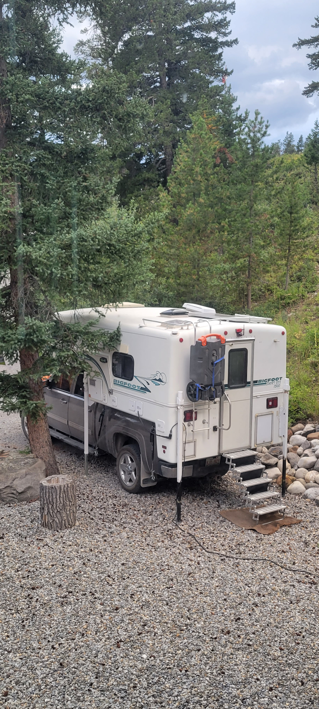 Bigfoot Camper 1500 8'2" fits 3/4 ton