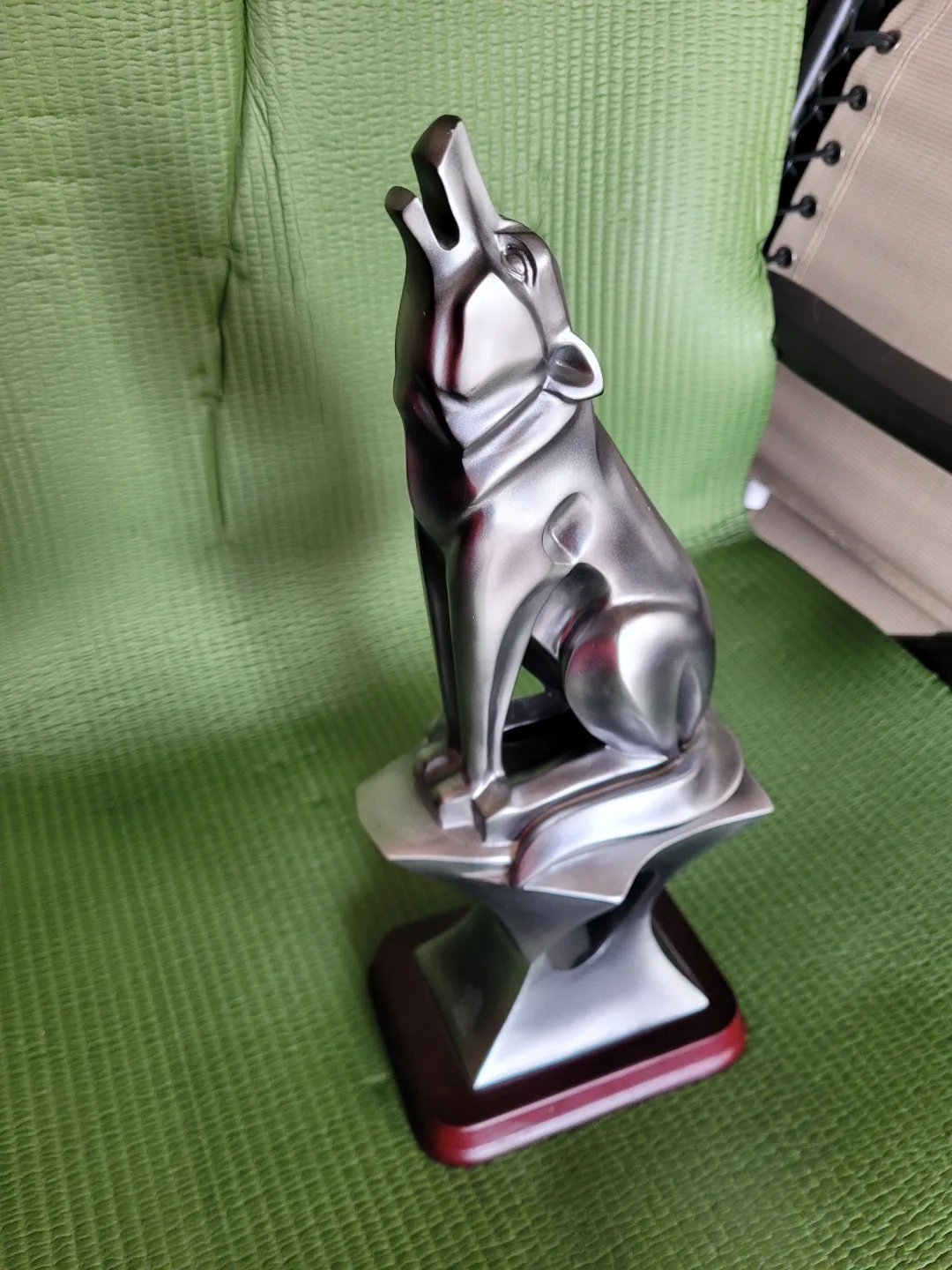 Silver Howling Wolf Figurine on Wooden Base thumbnail