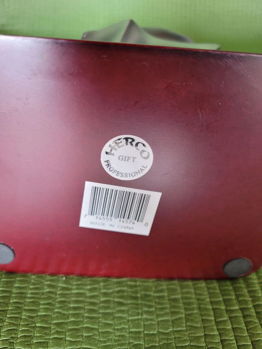 Silver Howling Wolf Figurine on Wooden Base image indicator(3)