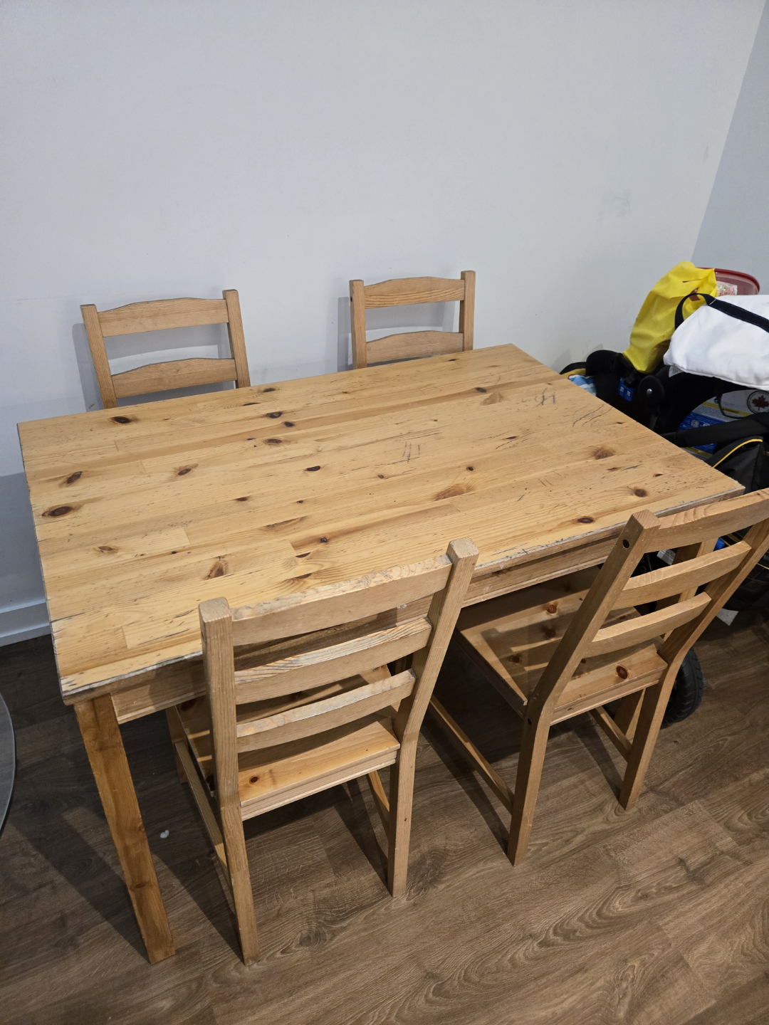 Ikea dining table with 4 chairs - photo 2
