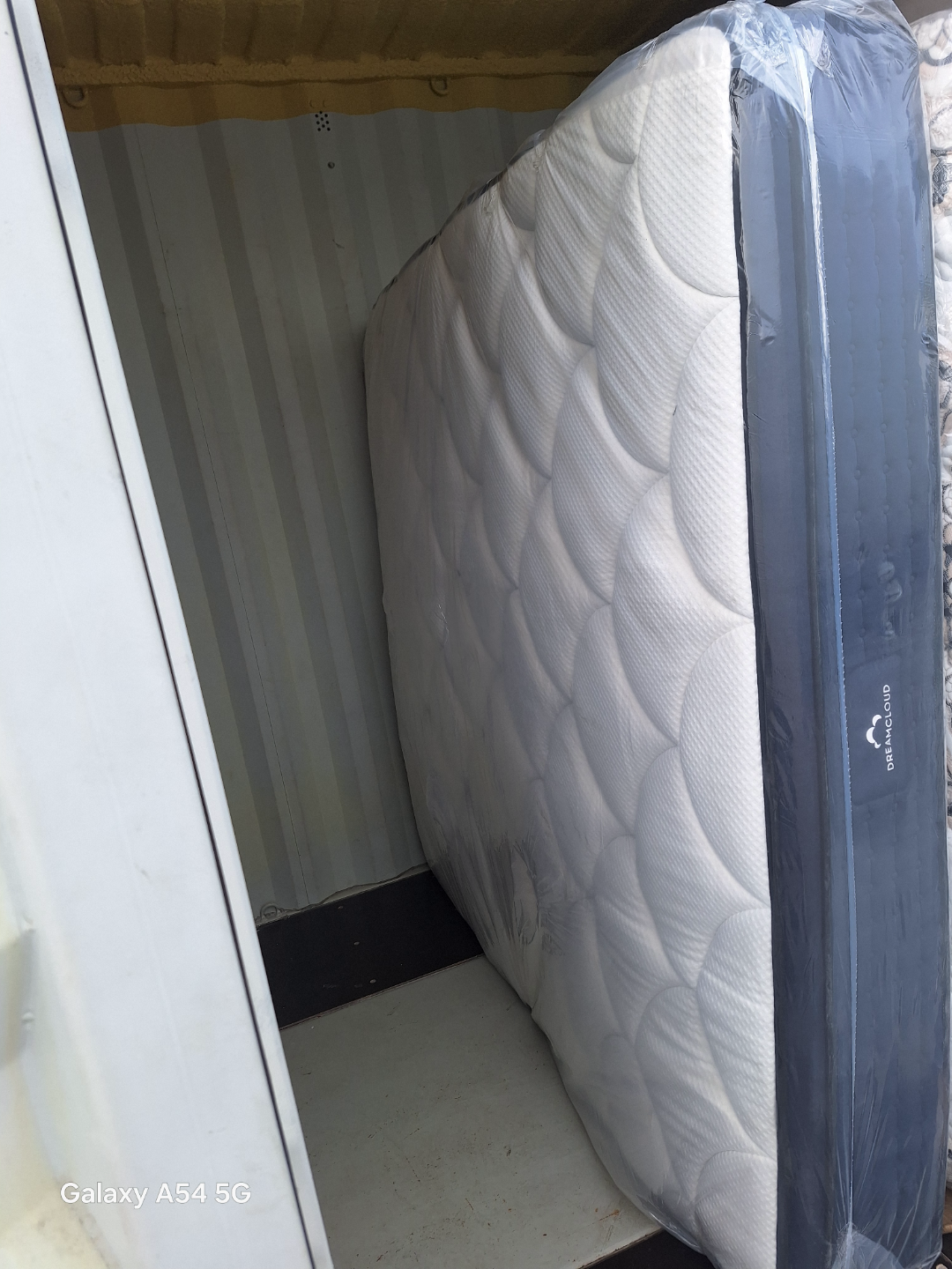 King Size Mattress . Clearance sale - photo 3
