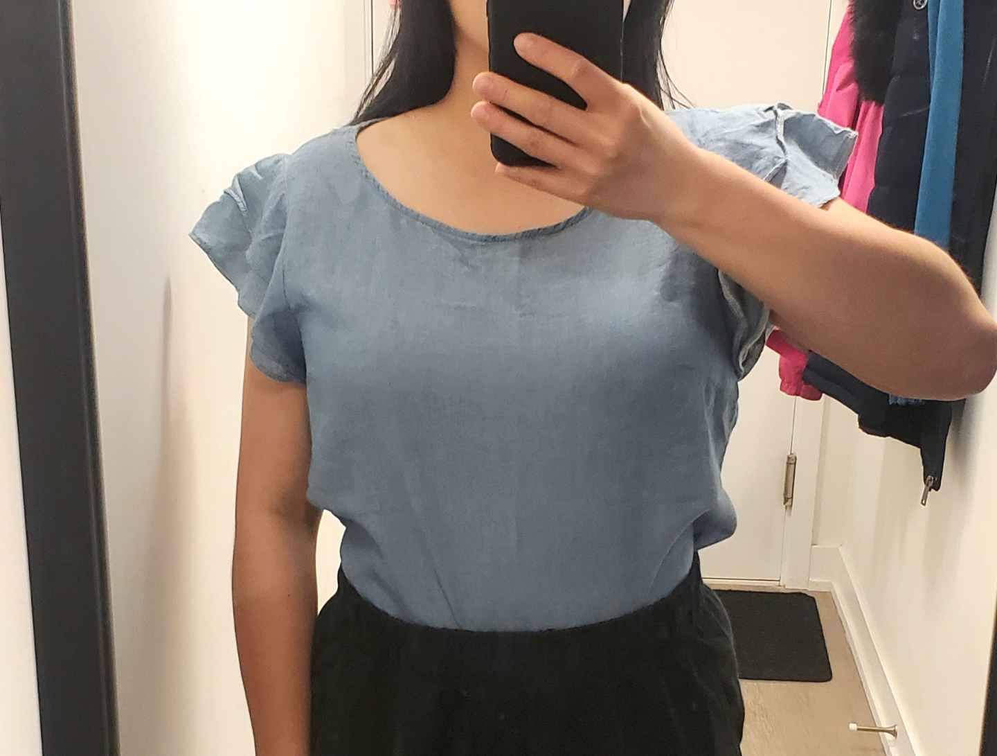 Calvin Klein Flutter-sleeve Blouse - Small
