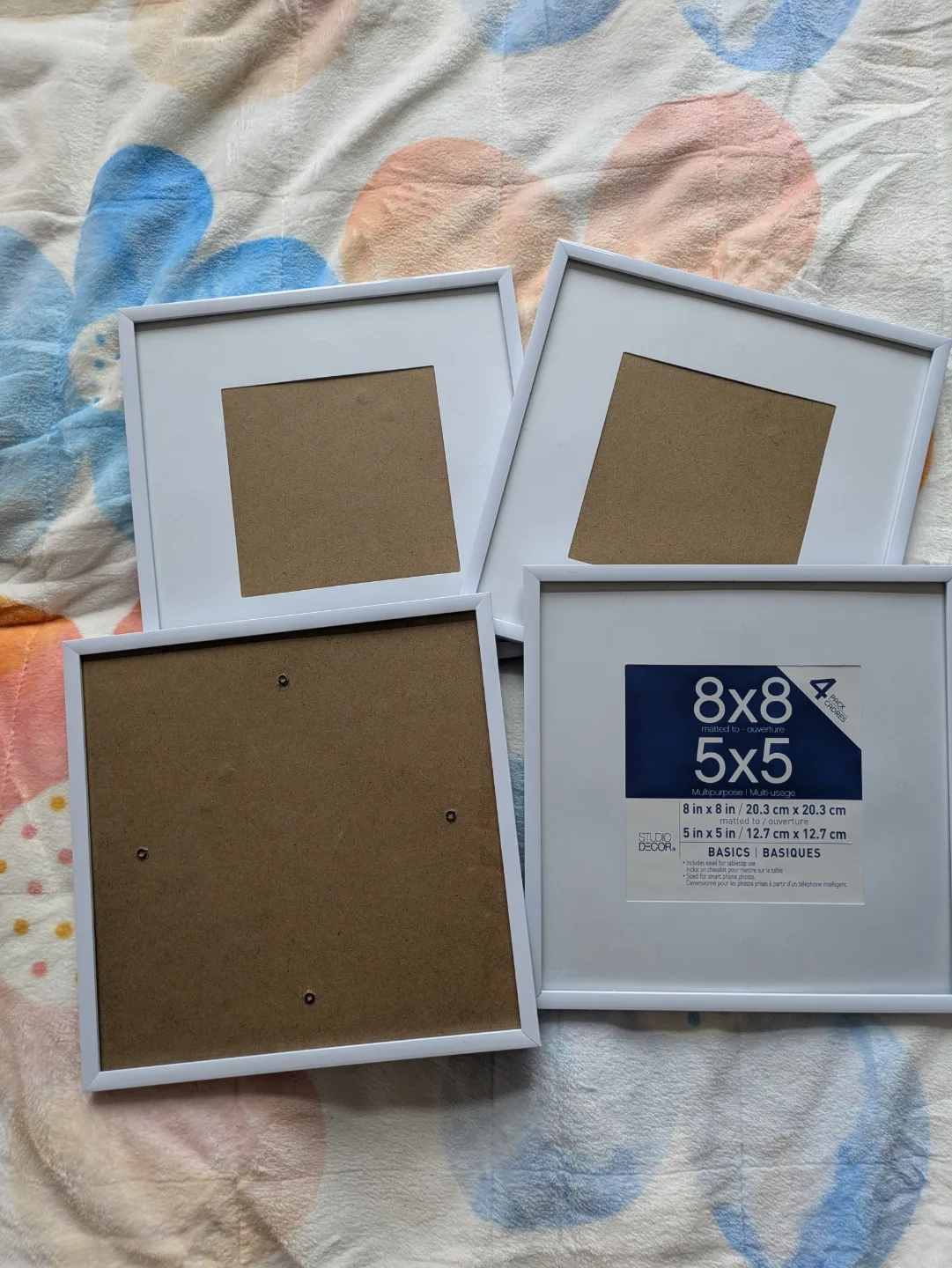 4 x white square frames 🧡 thumbnail