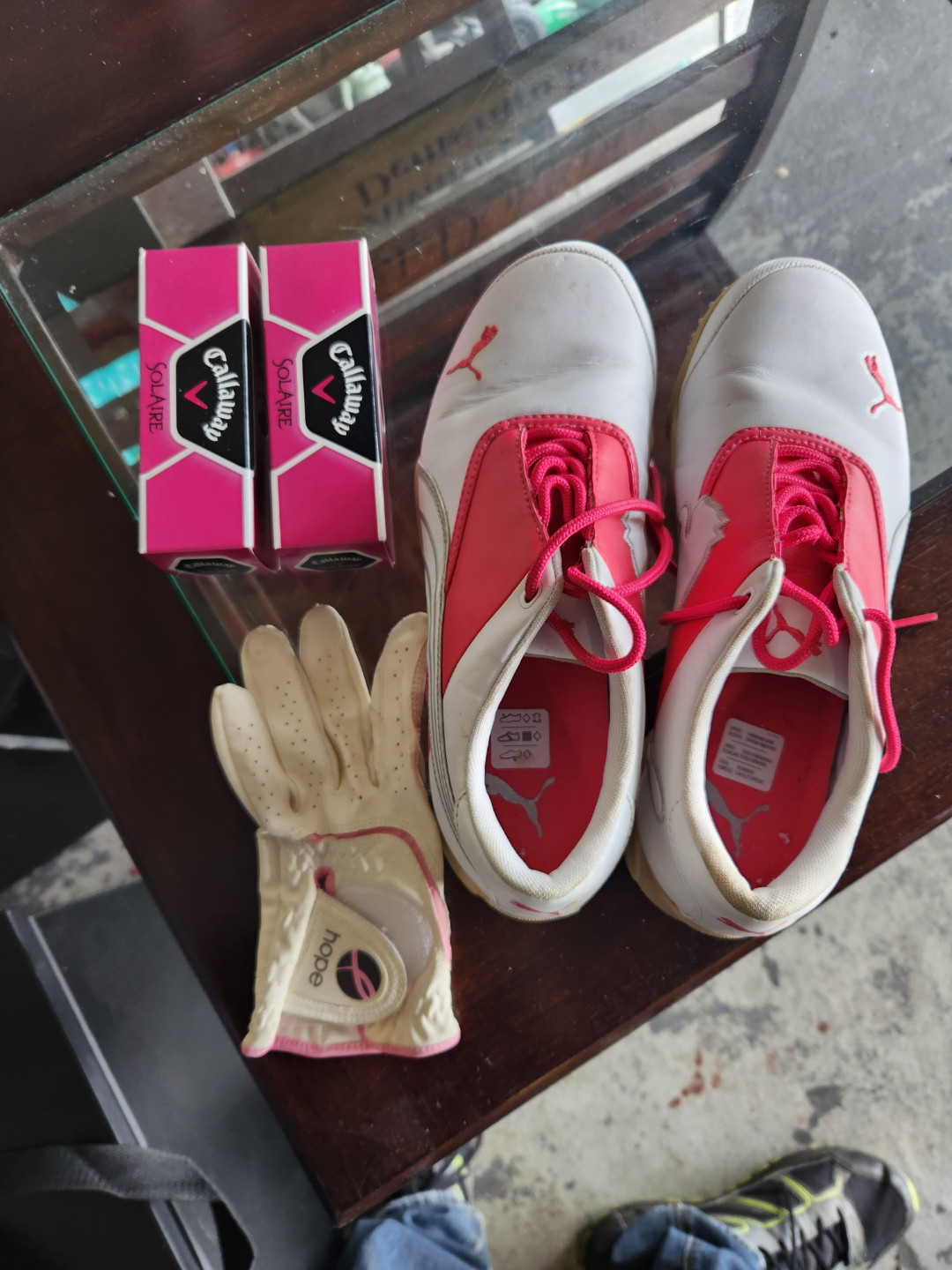 Puma Golf Shoes, Callaway Golf Balls & Glove