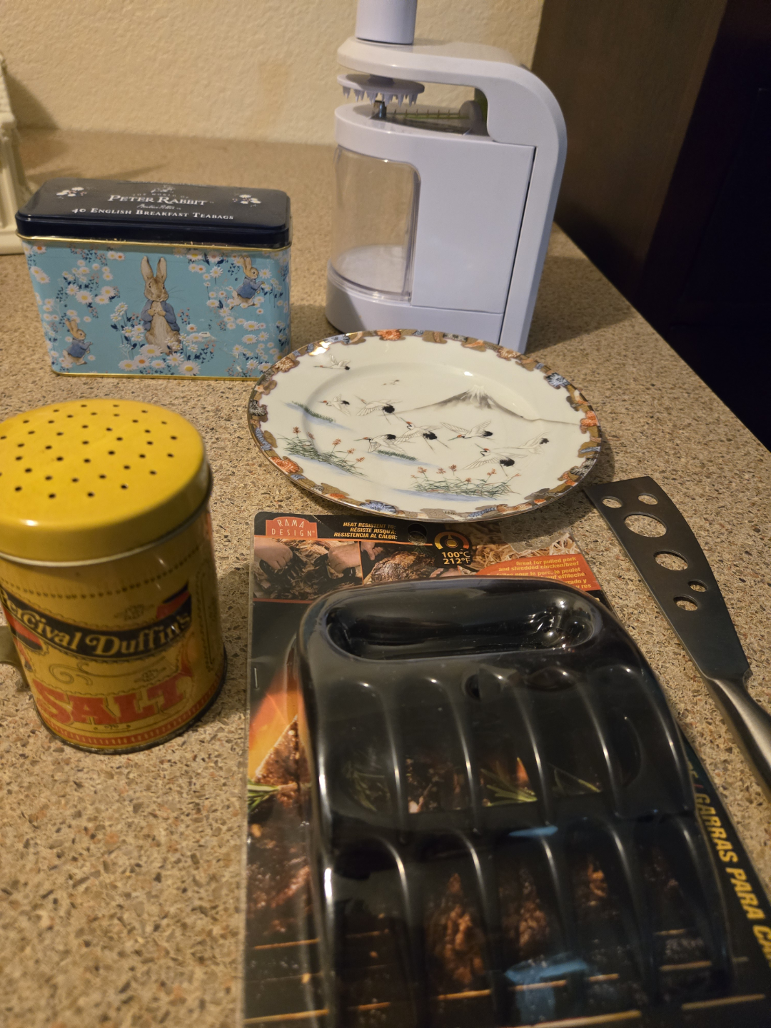 Assorted Kitchen Items - Tea, Salt shaker, Plate, and More!