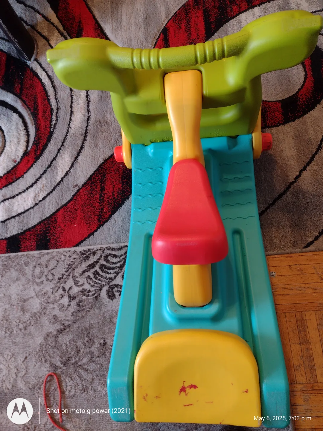 Kids' Ride-on Toy and Slide Set image indicator(4)