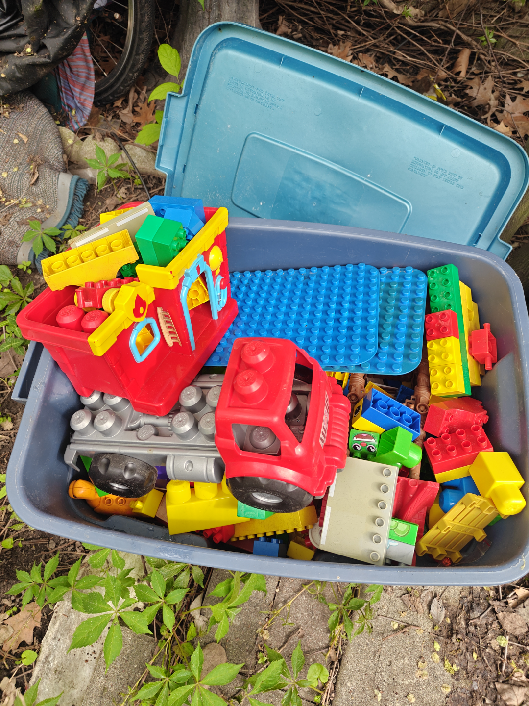 Large Lot of Kids' Building Blocks and Vehicles