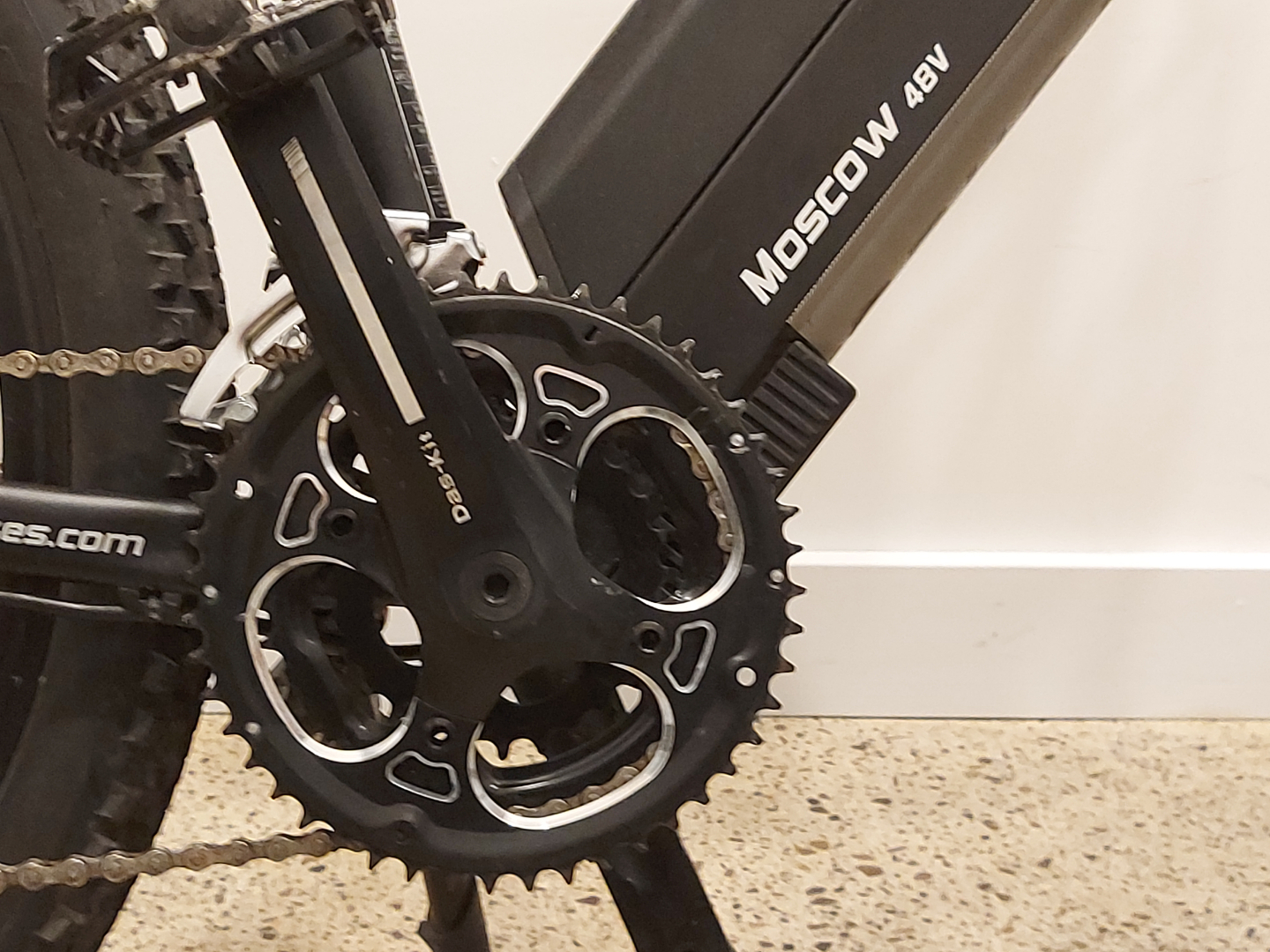 NCM Moscow e-bike Like New 1450 KM! - photo 4