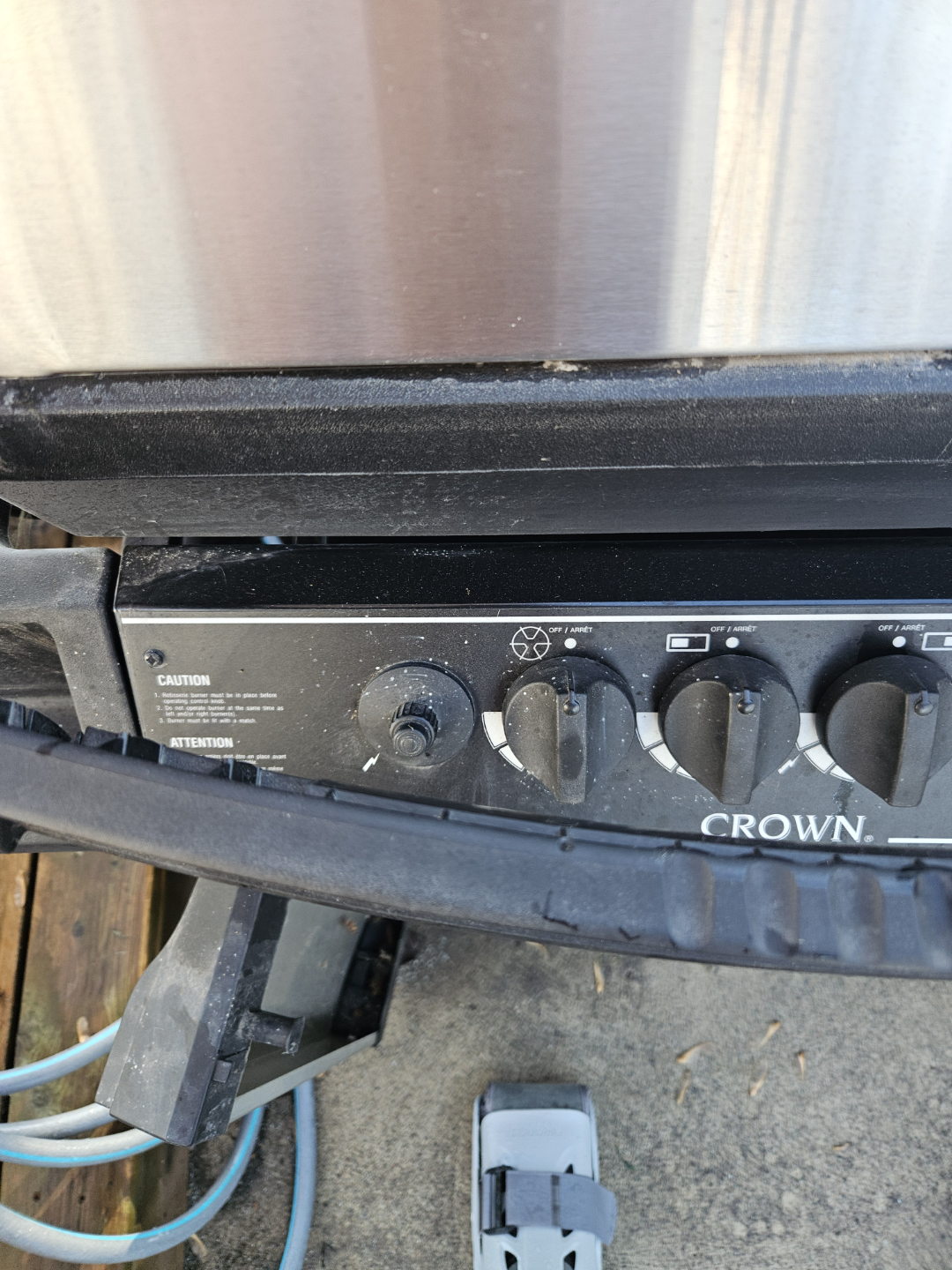 Broil King Crown BBQ Grill - photo 4