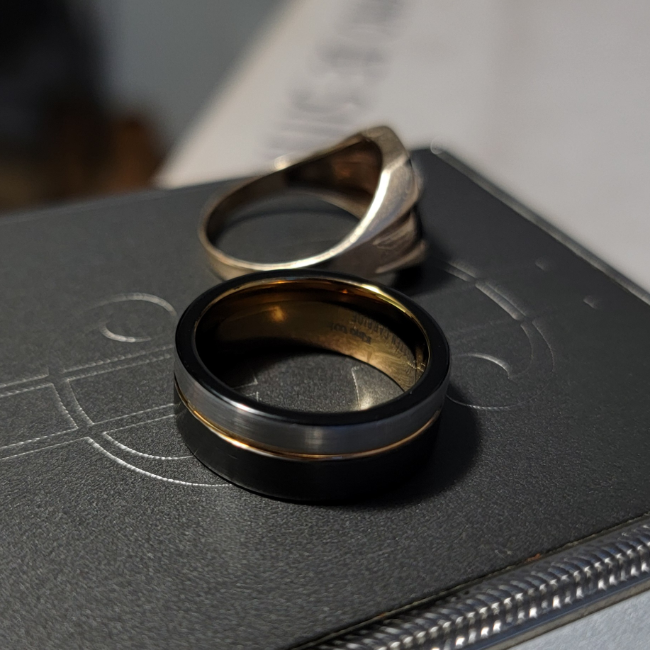 Tungsten carbide band and solid gold ring for men - photo 5