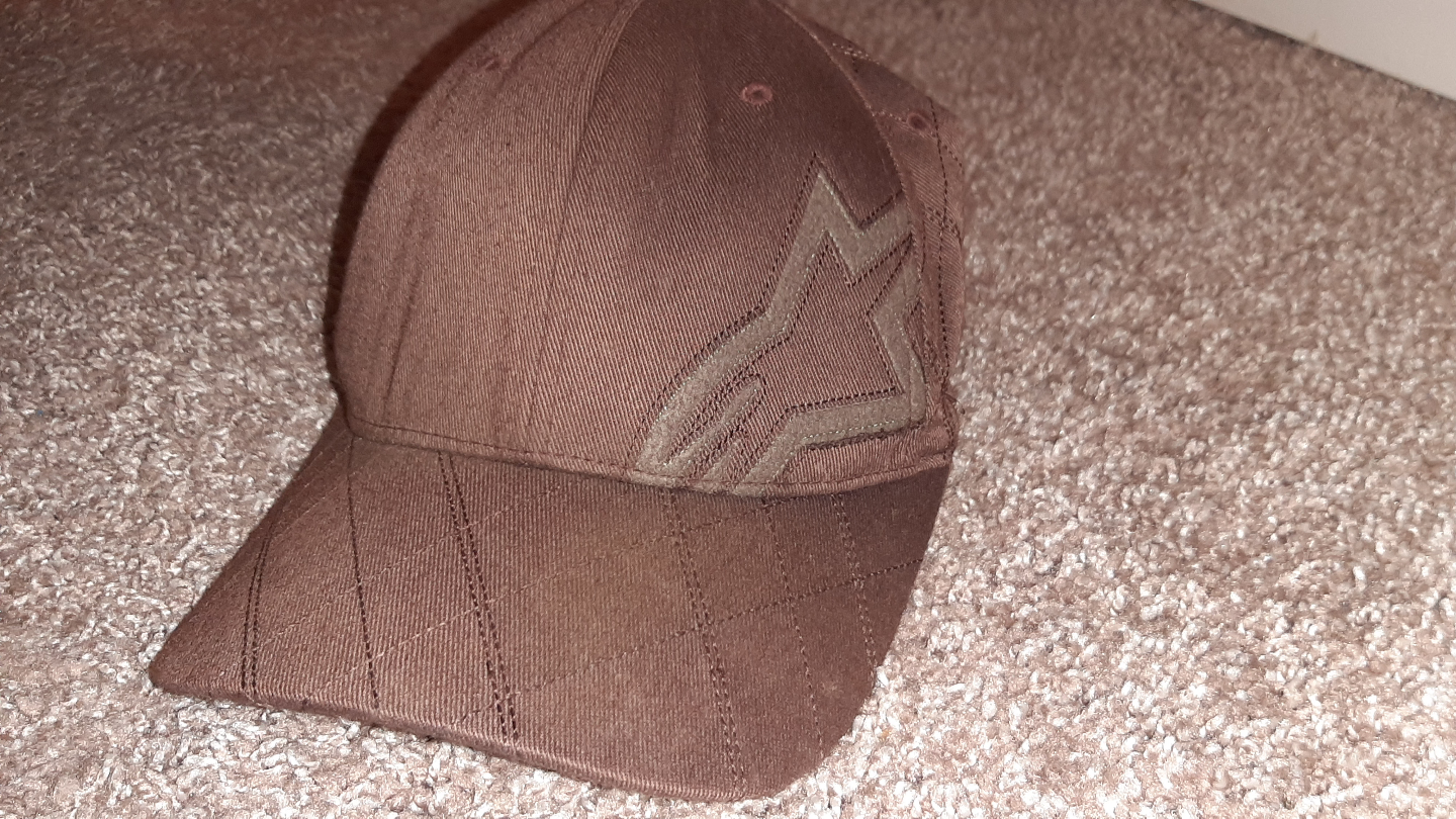 hat - photo 2