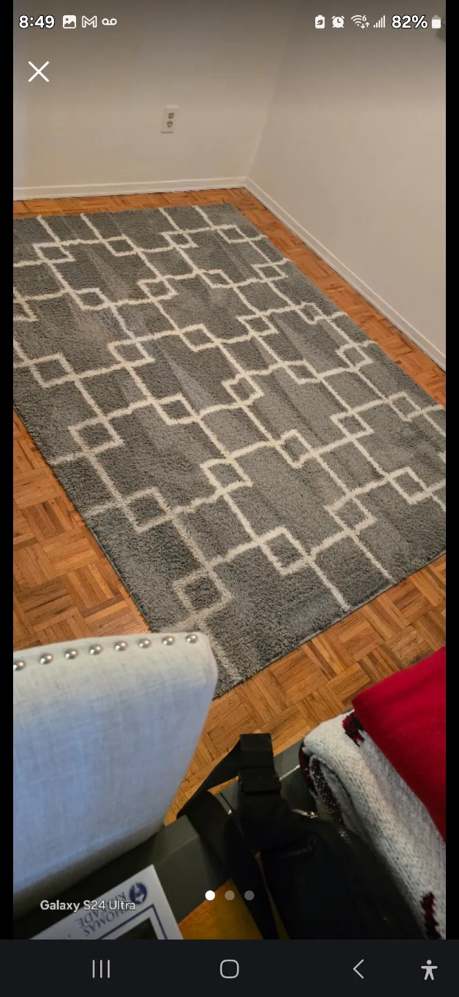 Modern Geometric Area Rug thumbnail