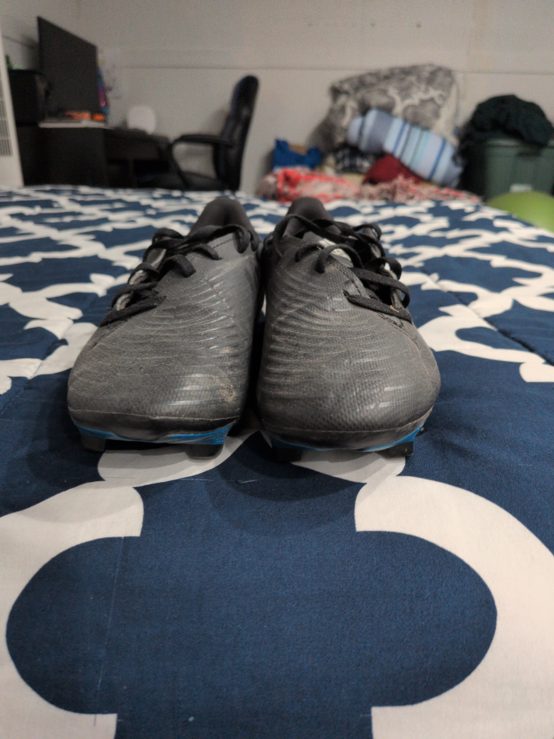 Adidas Soccer Cleats - Size 7 - photo 3