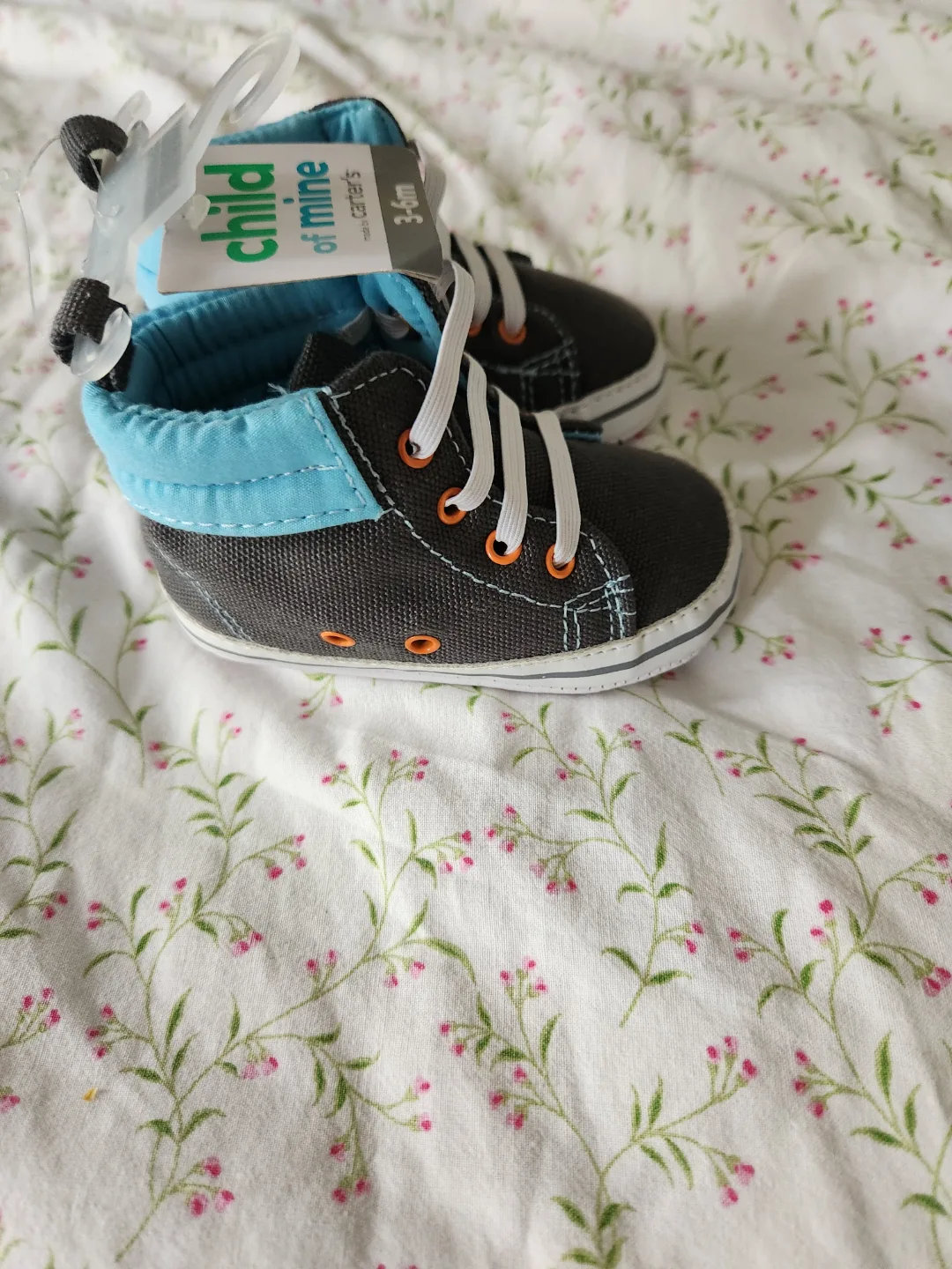 Baby Boy Shoes Size 3-6 Months image indicator(2)