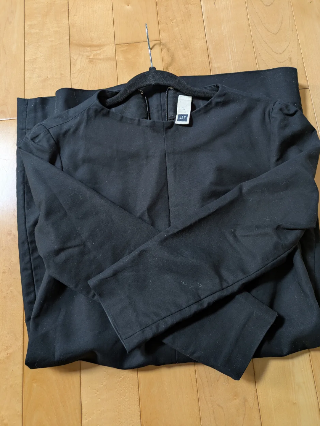 Like New - Black long-sleeve dress image indicator(3)