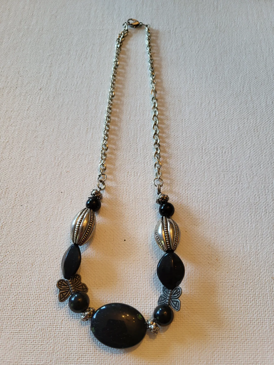 Black and Silver Beaded Necklace thumbnail