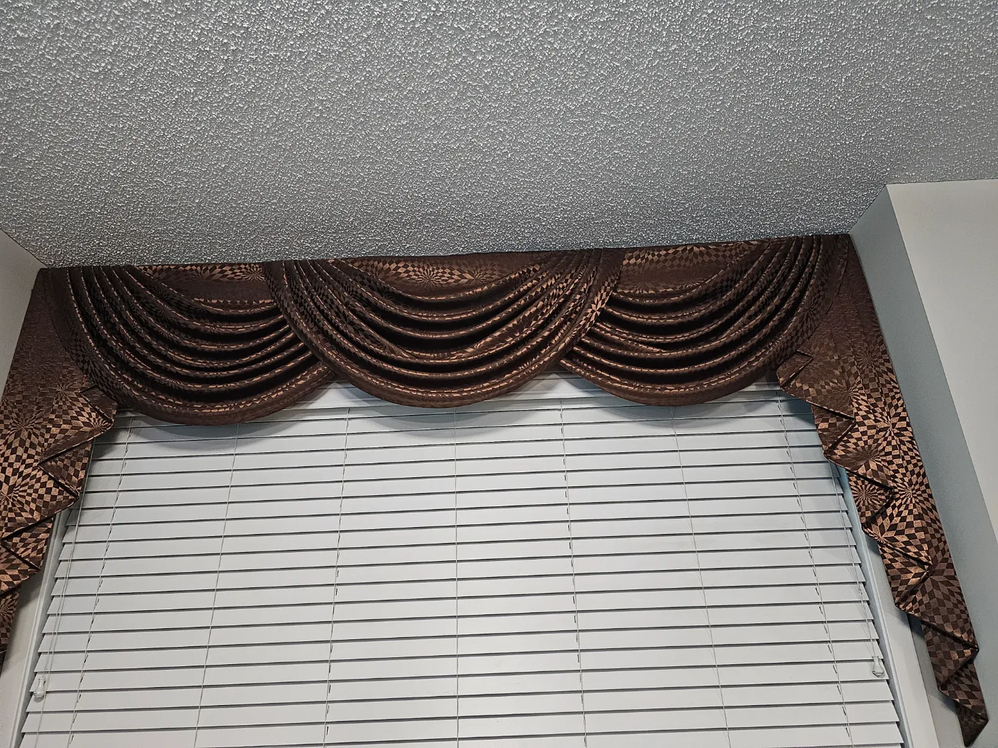 Elegant Brown Window Valances image indicator(10)