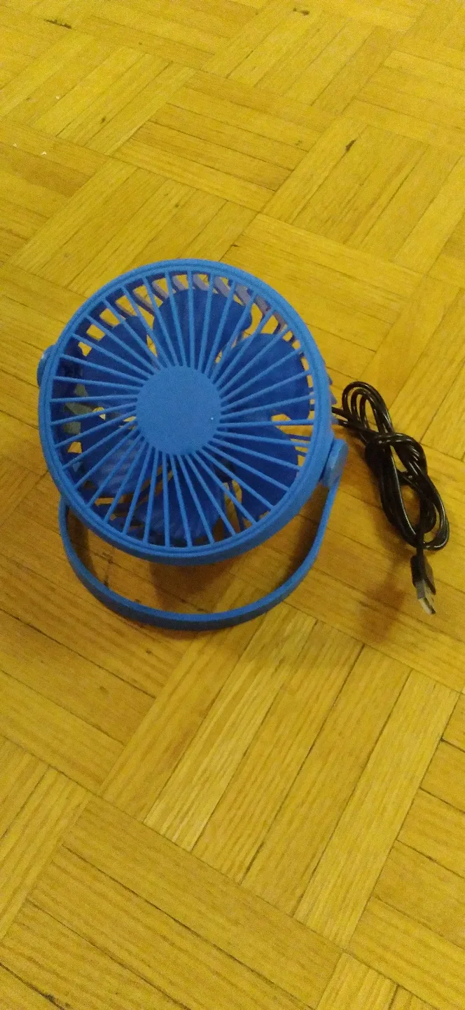 Portable USB Desk Fan - Blue #freecycle thumbnail