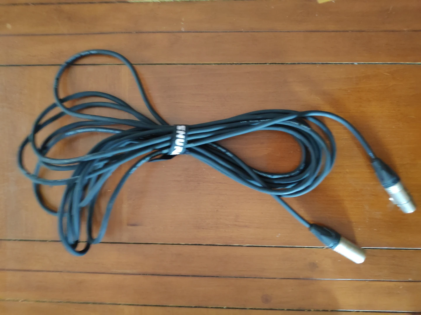 Shure SM57 Dynamic Mic with Clips + XLR + Pop Filter - photo 3