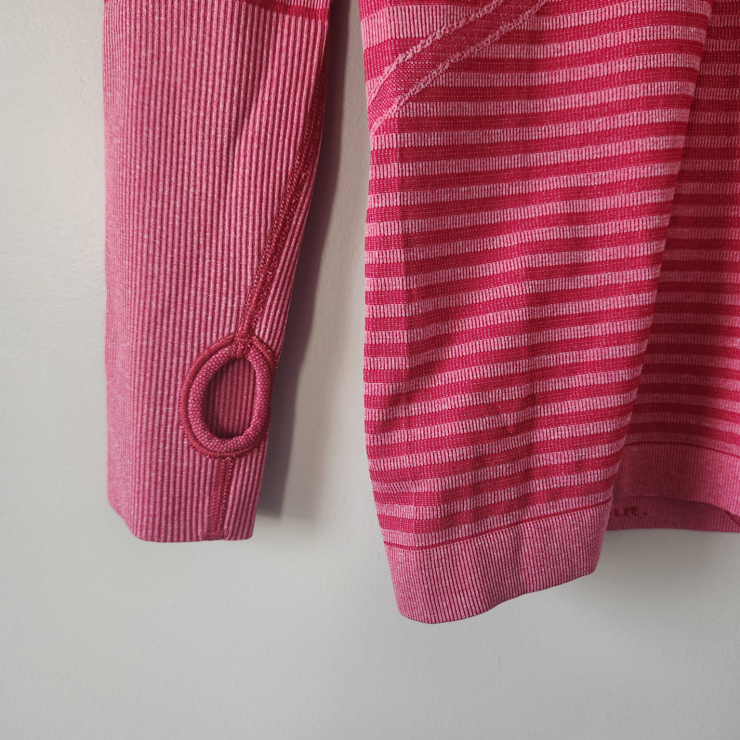 Lululemon Athletica Long Sleeve Swiftly Tech Shirt Pink Size 6 - photo 2