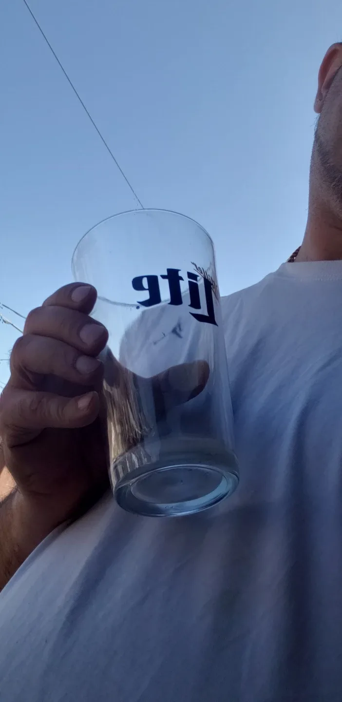 8 Miller Lite Pub Glasses in Original Box image indicator(2)