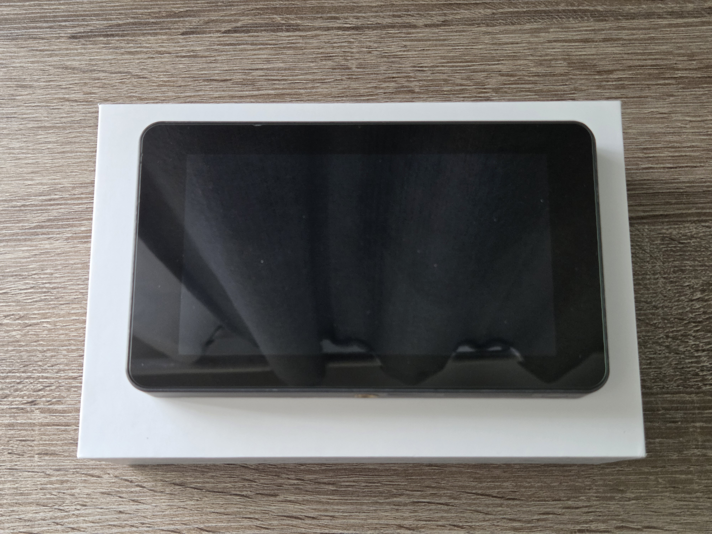 MINT: Yololiv YoloBox Mini Live Streaming