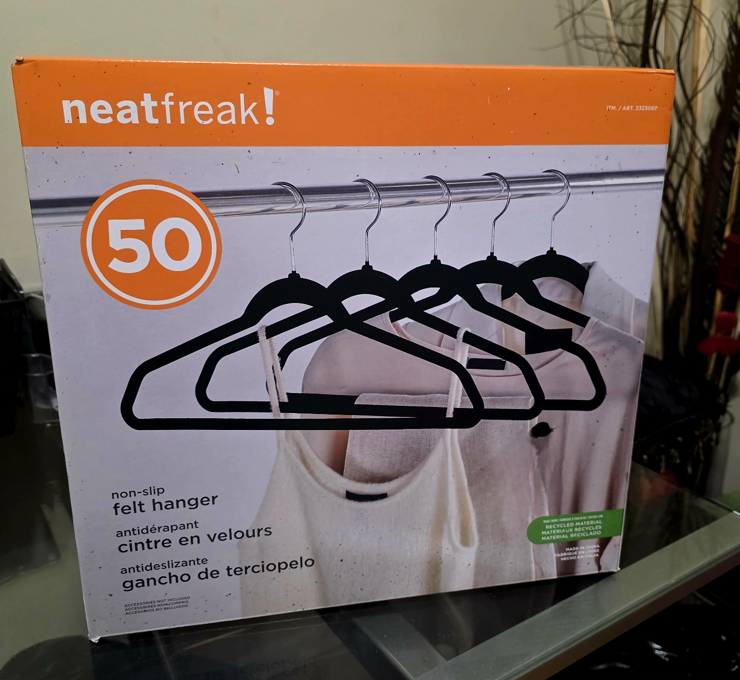 Black Velvet Non-Slip Hangers - 45pcs Available