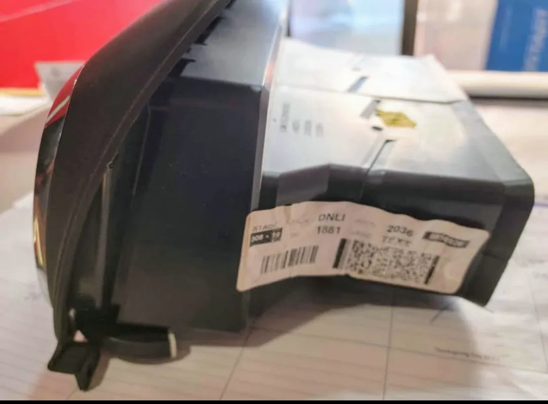 GMC 2010 Acadia center console air vent assembly image indicator(5)