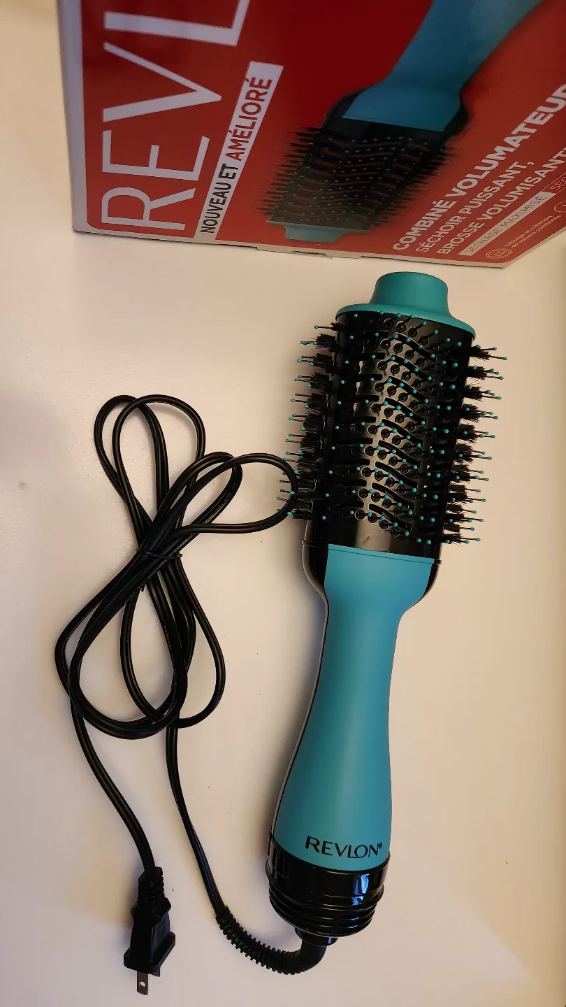 Revlon One-Step Volumizer Hair Dryer Brush thumbnail