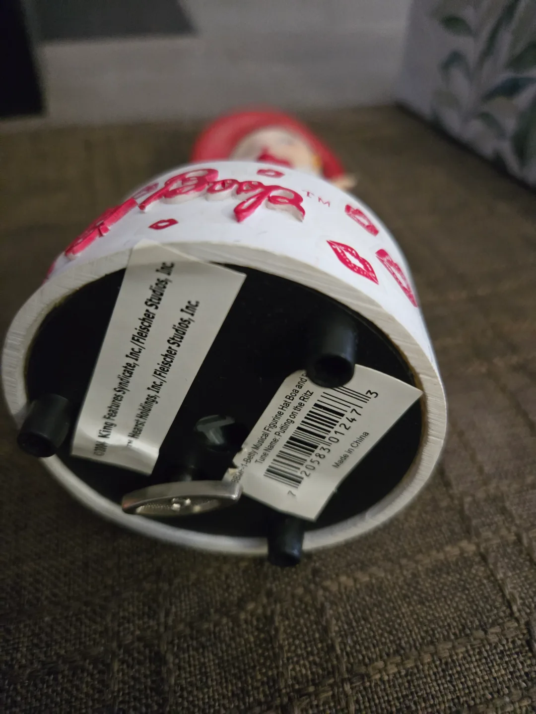 Betty Boop Musical Figurine image indicator(2)