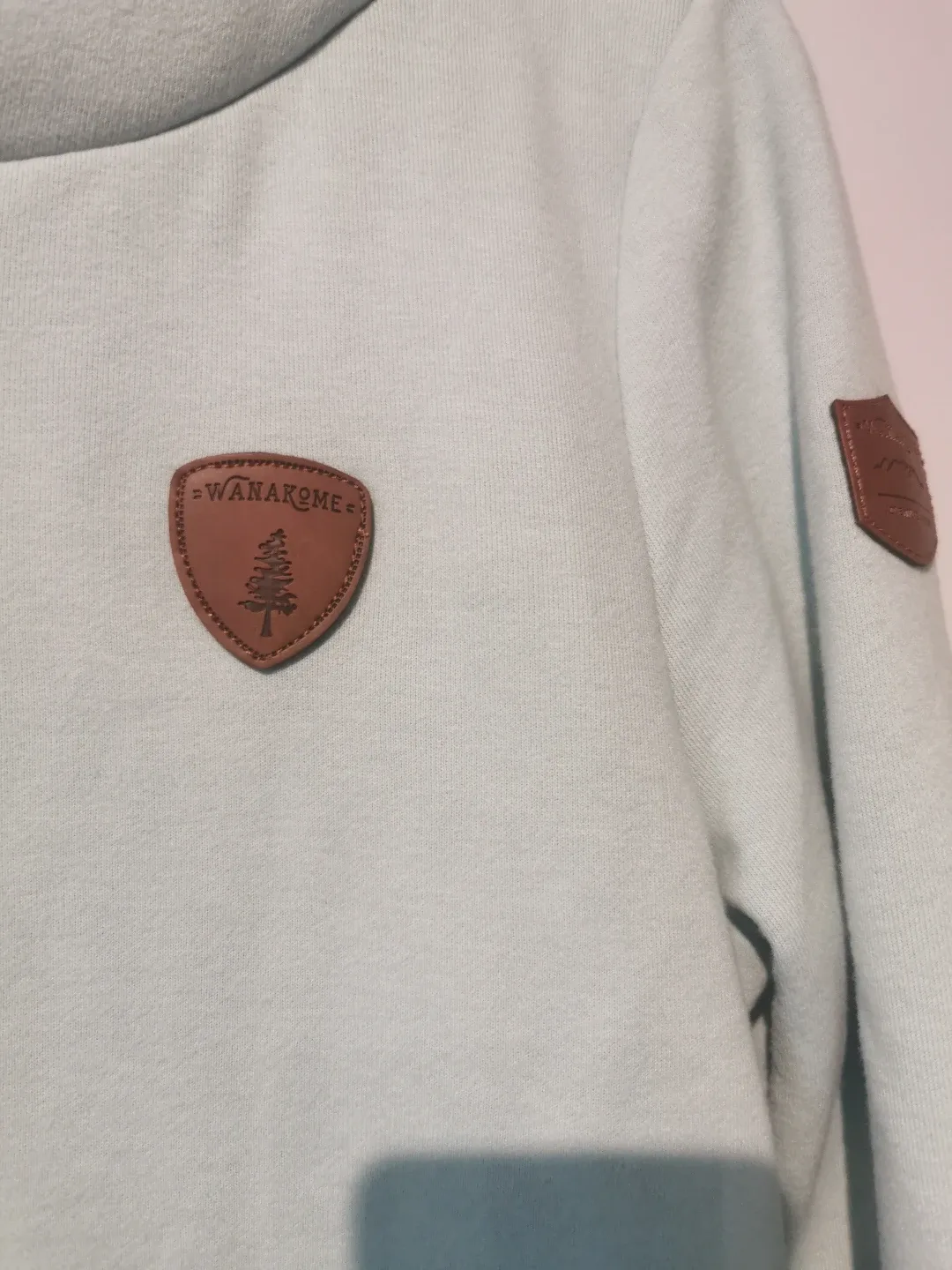 Wanakome Women's Mint Green Hoodie small image indicator(6)