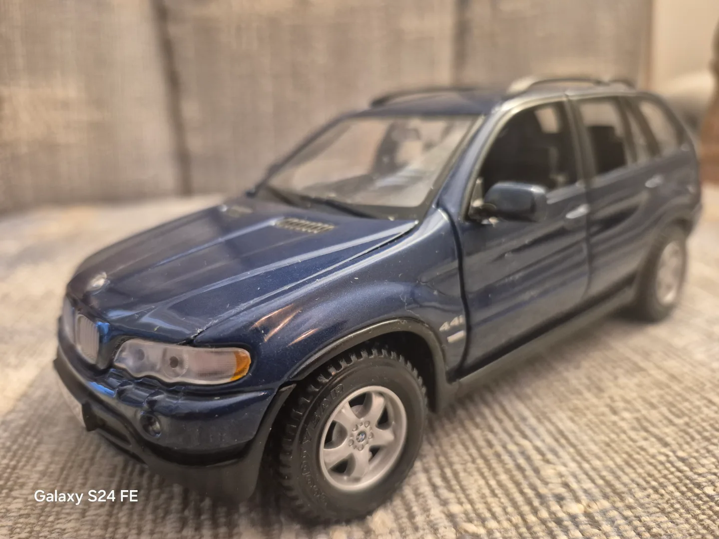 BMW X5 Die-Cast Model Car thumbnail