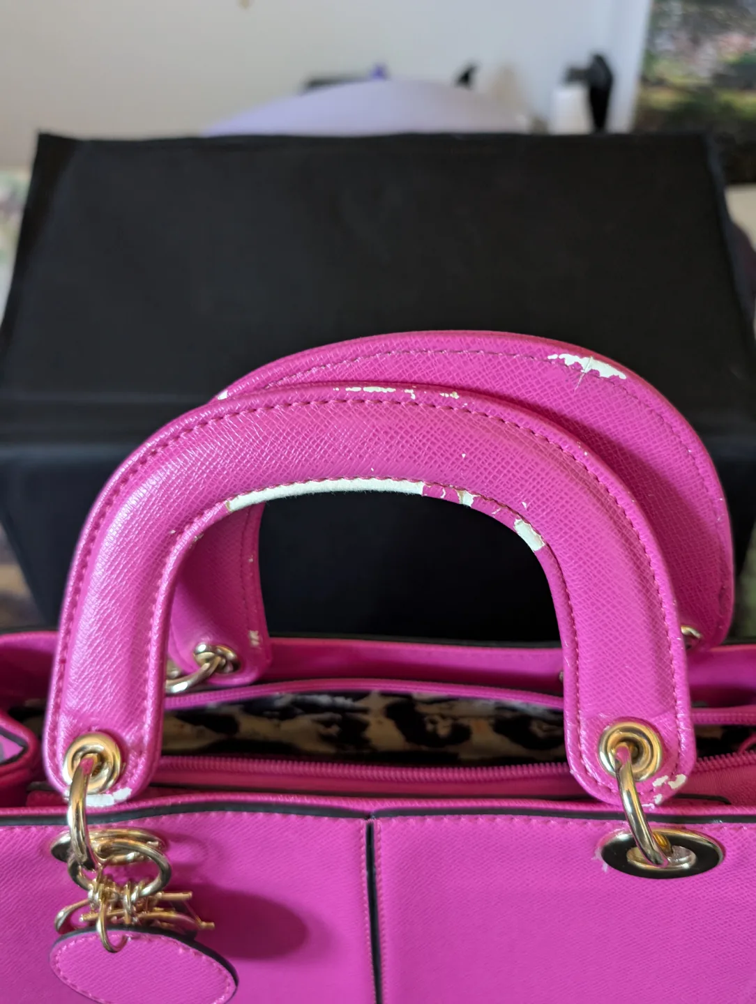 Pink Handbag with Shoulder Strap image indicator(2)