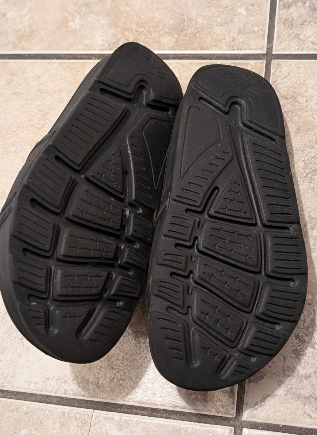 Fila Unisex Slides/Sandals (W8/M7) image indicator(3)