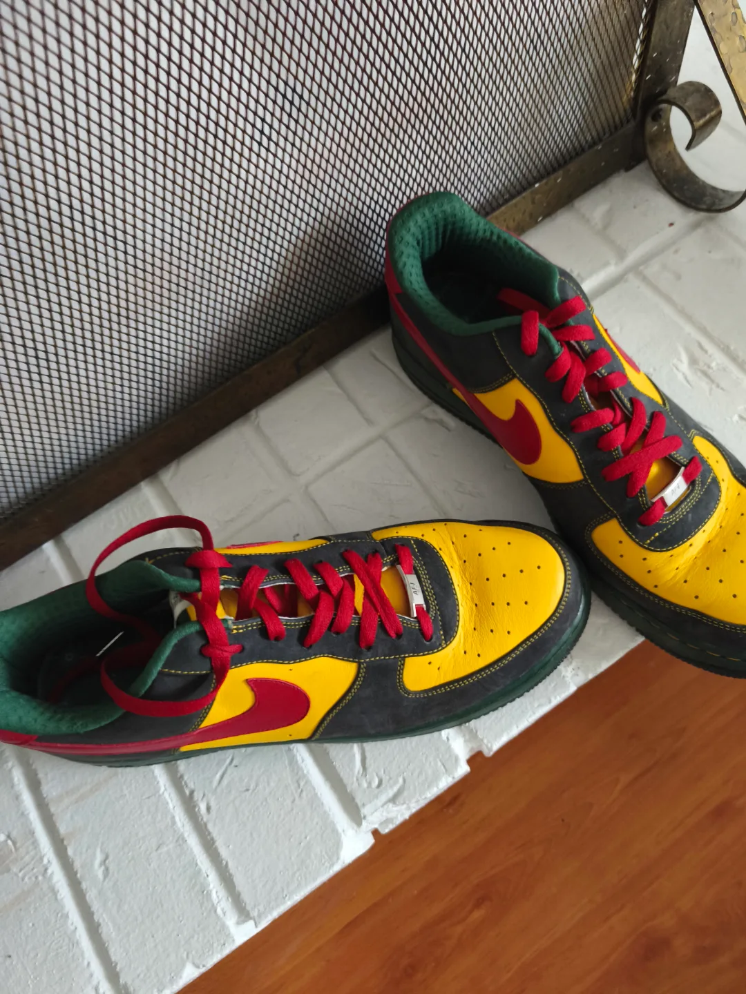 size 14 Nike Air Force Casual Shoes. thumbnail