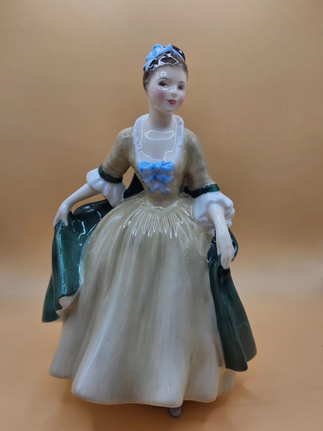 Vintage Royal Doulton Elegance Figurine thumbnail